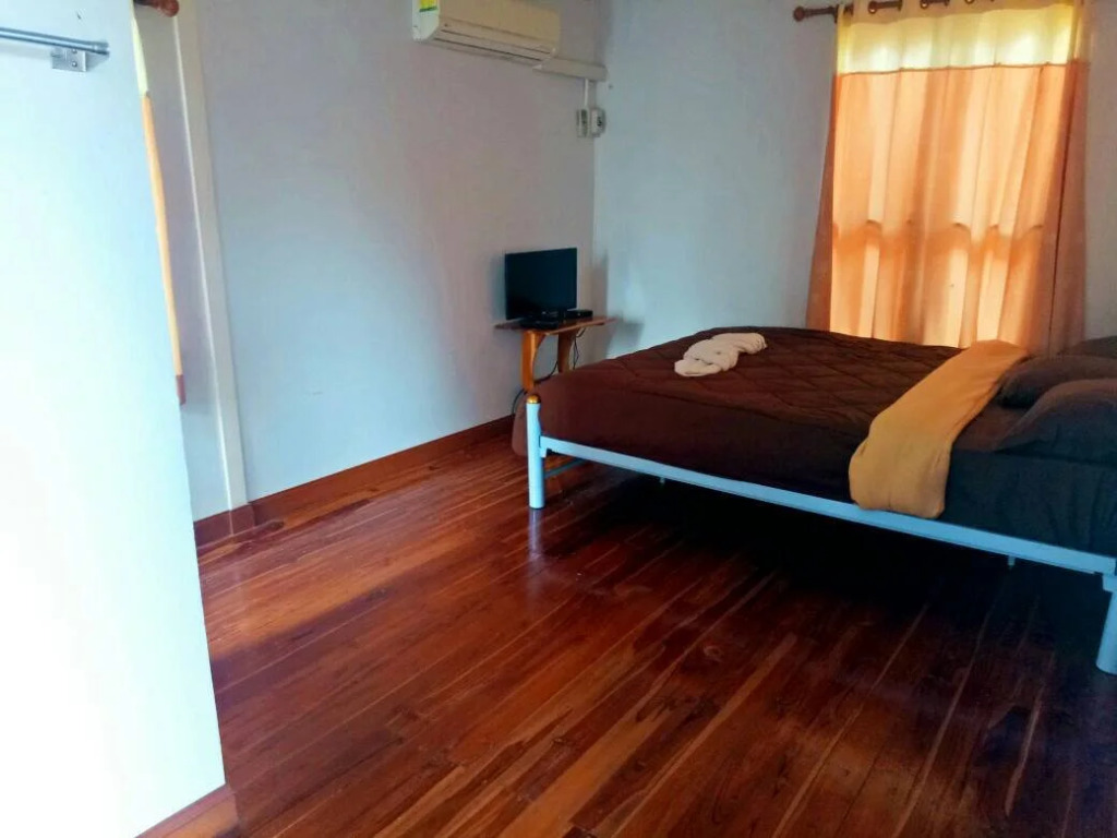 Phunamtip Resort