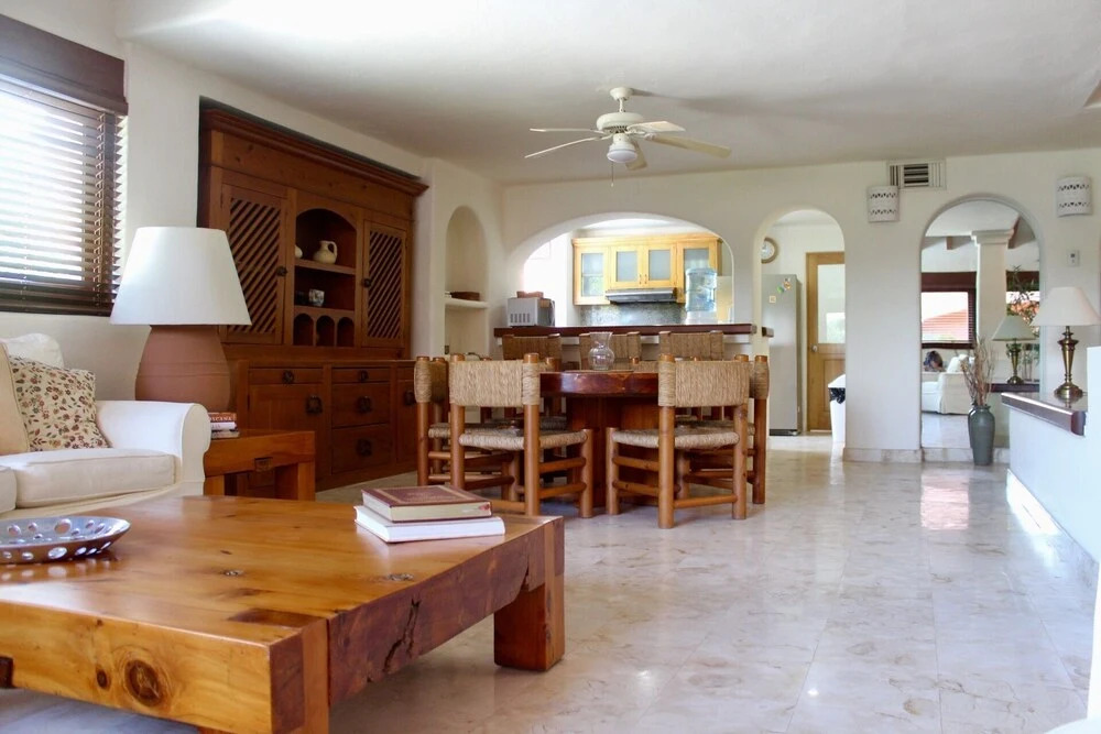 Stunning Residence 4 Bedrooms, AC, WiFi