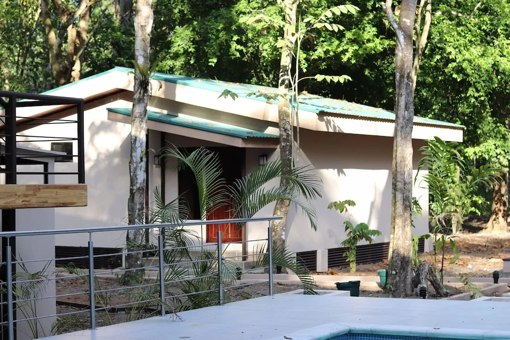 La Preciosa Wild Beach Eco Resort