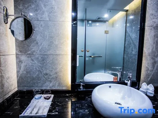 Huoerguosi Yingbin Guest House