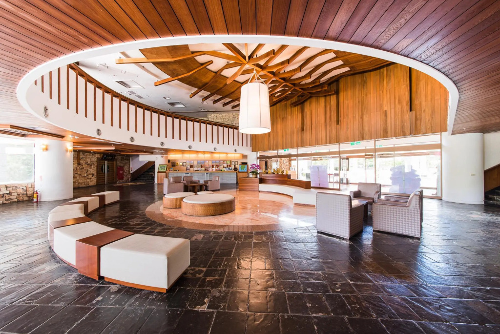 Kentington Resort
