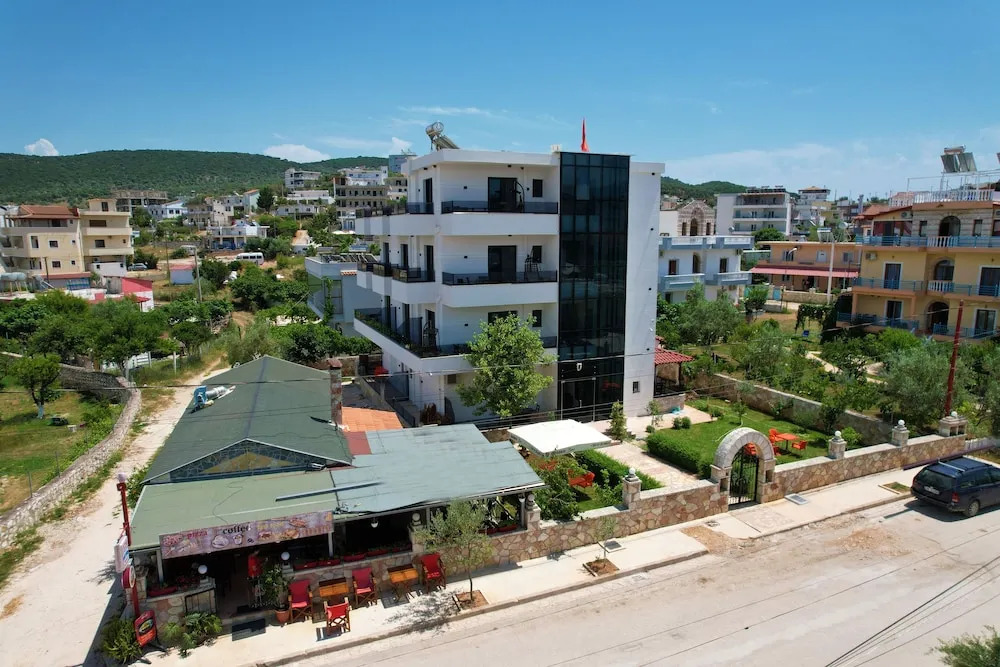 Hotel Eagle