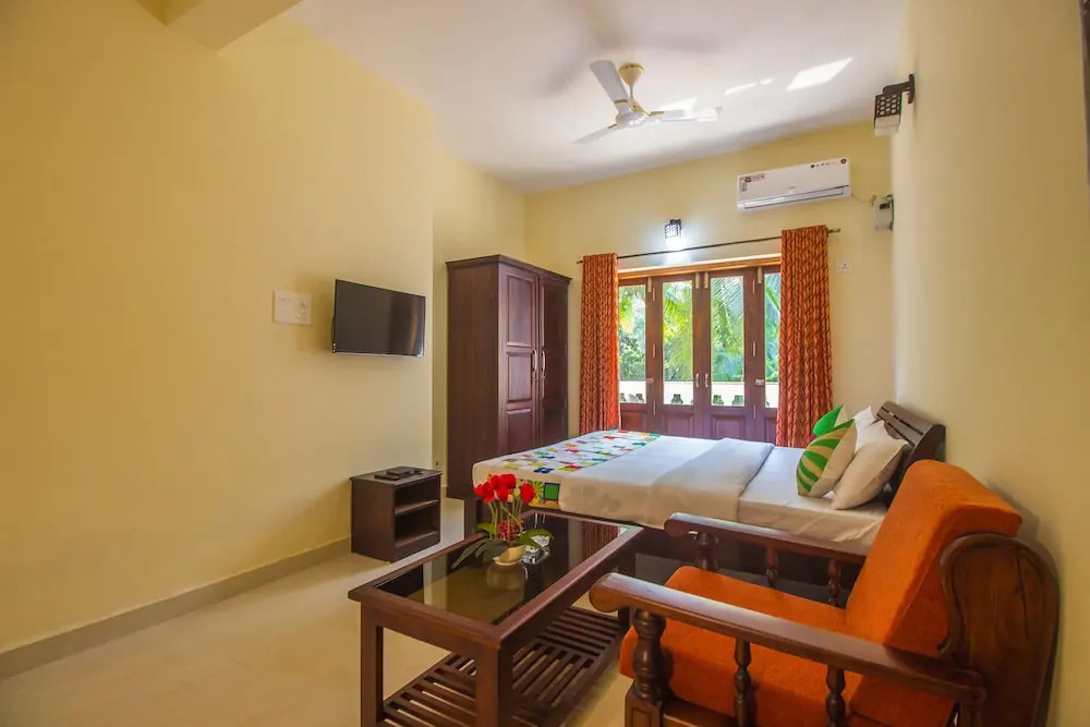 OYO 22842 Home Elegant Studio Varca