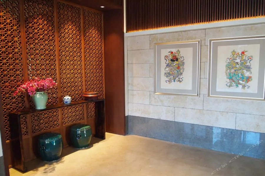 Ruili Hotel