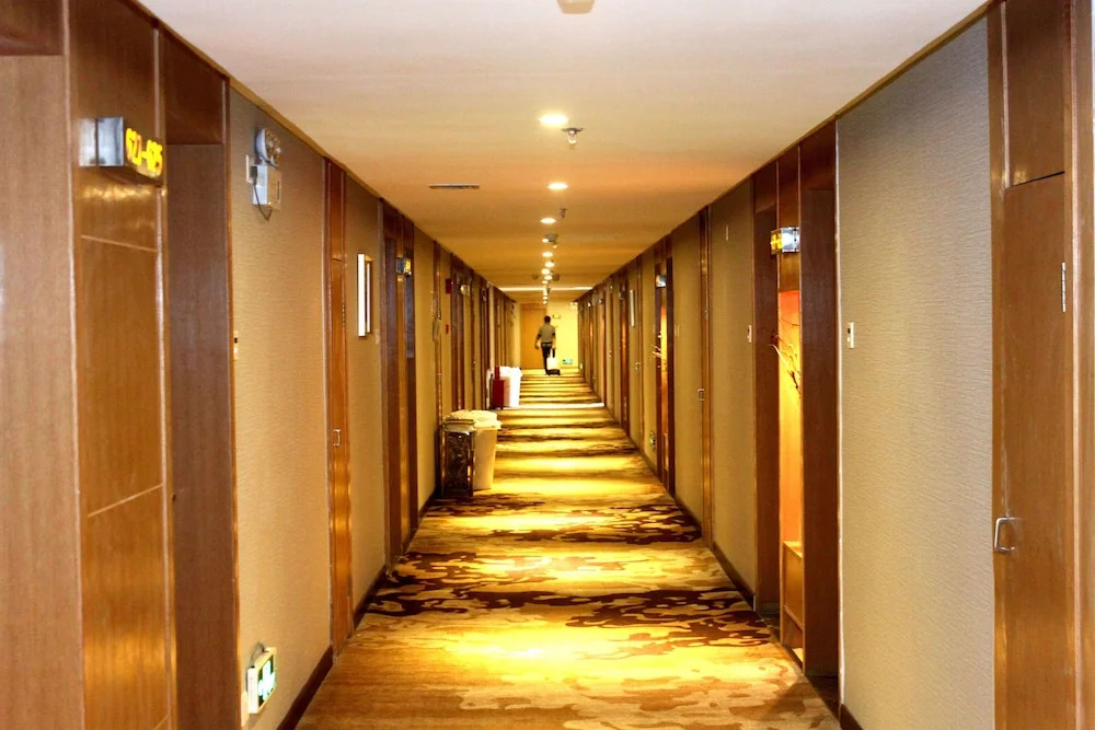 Insail Hotels Guangzhou Huangpu Dashadi Metro Station