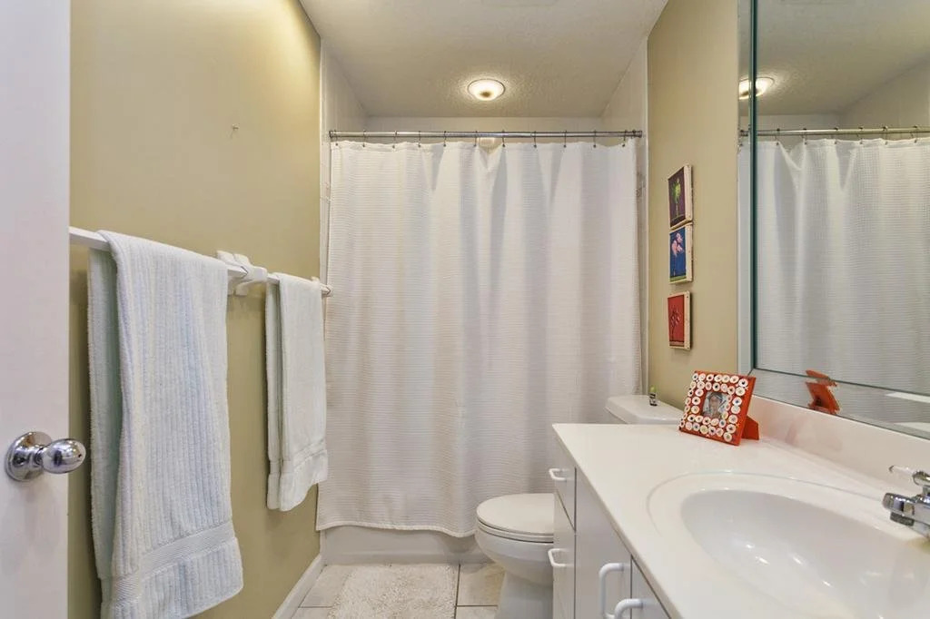 Rainbow Cay 4 Br home by RedAwning