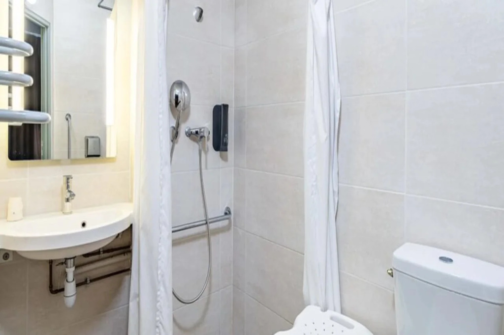 B&B HOTEL Poitiers 1 Futuroscope
