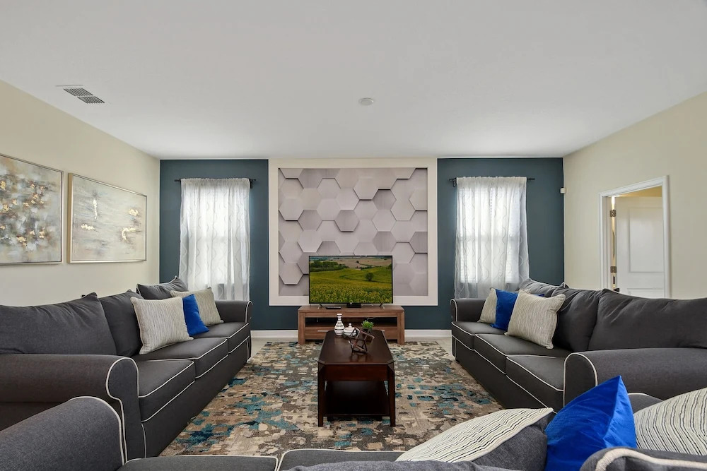 2969 Storey Lake Resort Single Family  46665/46939