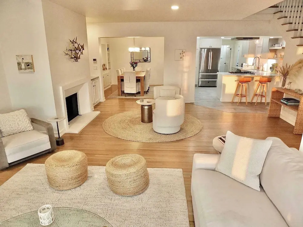 Beachfront Estate - LB Peninsula