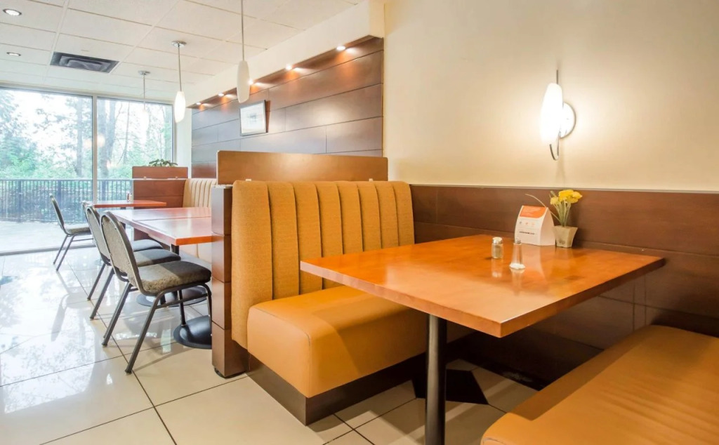 Quality Hotel & Suites Langley