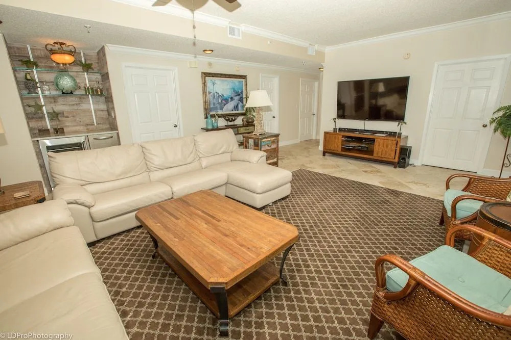 Oceania 407 3 Bedroom Condo by RedAwning