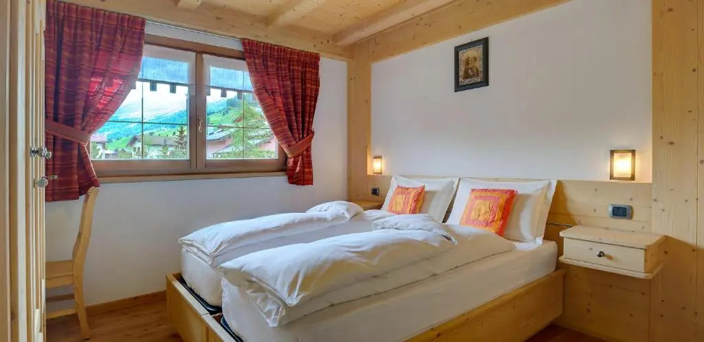 Chalet Mott