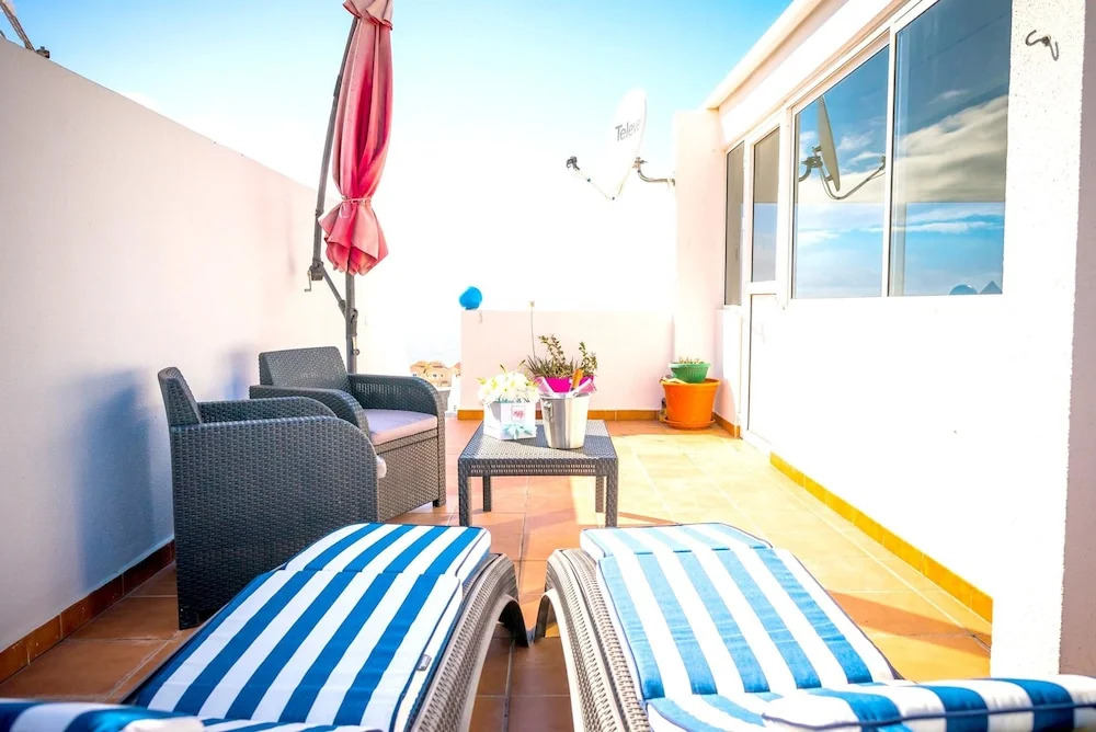 Apartment with 2 Bedrooms in Playa Paraíso, with Wonderful Sea View, Furnished Terrace And Wifi - 1 Km From the Beach