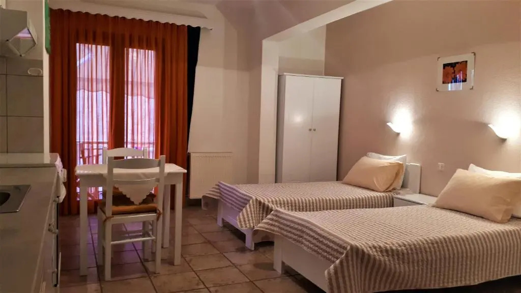 Ikos Studios and Apartments