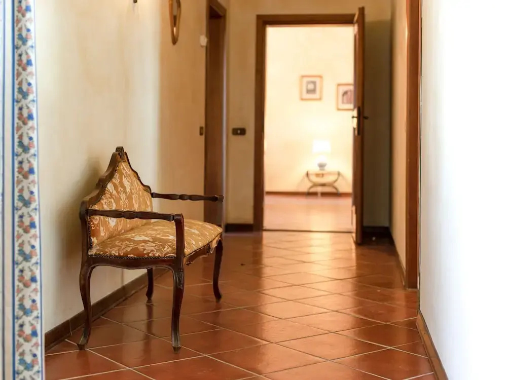 Beautiful Farmhouse in San Vivaldo with Swimming Pool
