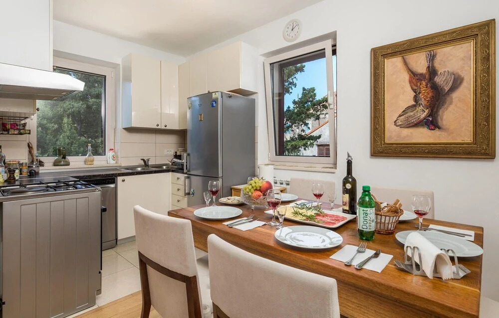 Nice Apartment in Veli Losinj With 3 Bedrooms and Wifi