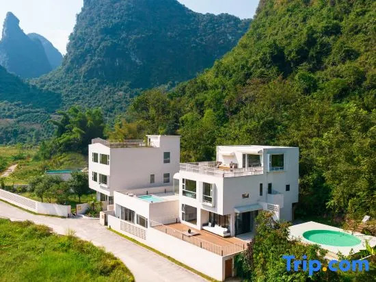 Yongshui River Store of the Thousand and One Courtyard Hopes Resort