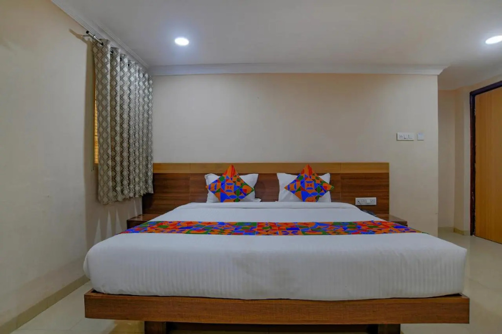 FabHotel Pishori - Vijay Nagar
