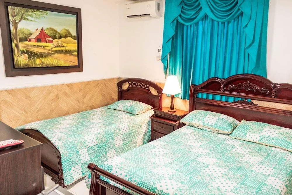 Hotel las Brisas