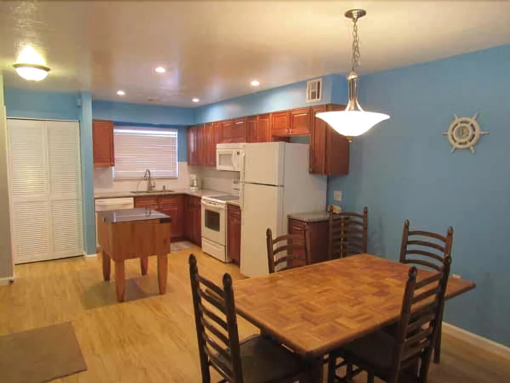 Beach Townhouses 104