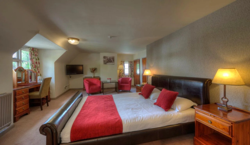 Castle Hotel by Chef & Brewer Collection