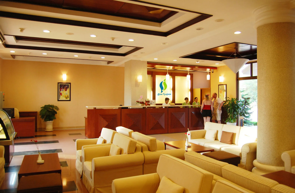 LAzure Resort and Spa