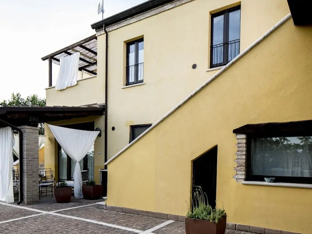 Charming Apartment in Ascoli Piceno Near Village