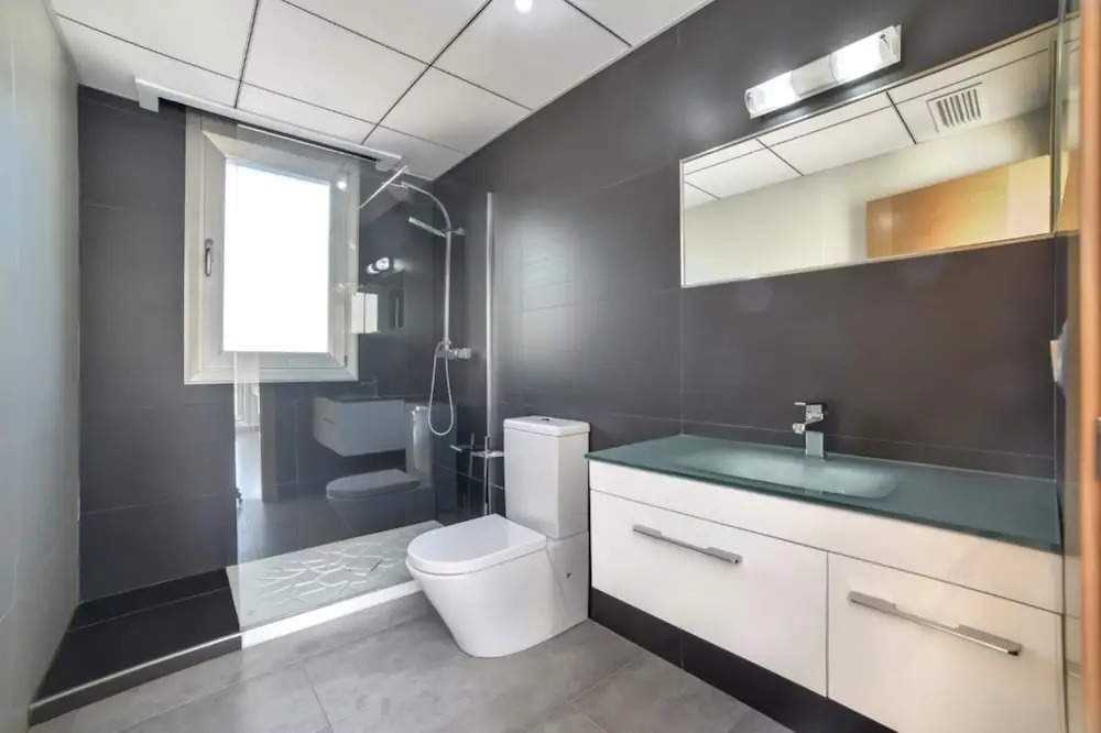 Villa - 5 Bedrooms with Pool, WiFi and Sea views - 105047