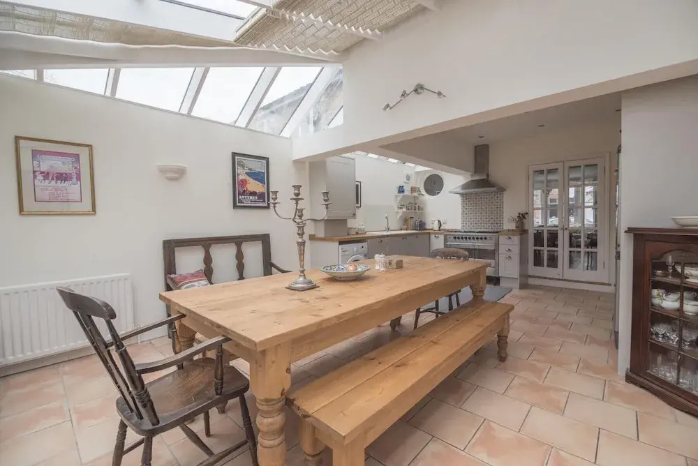 Traditional Home in Kew Gardens