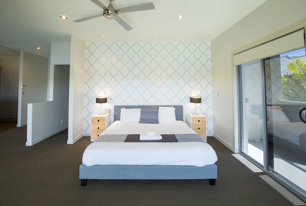 Gold Coast Luxury Waterfront House