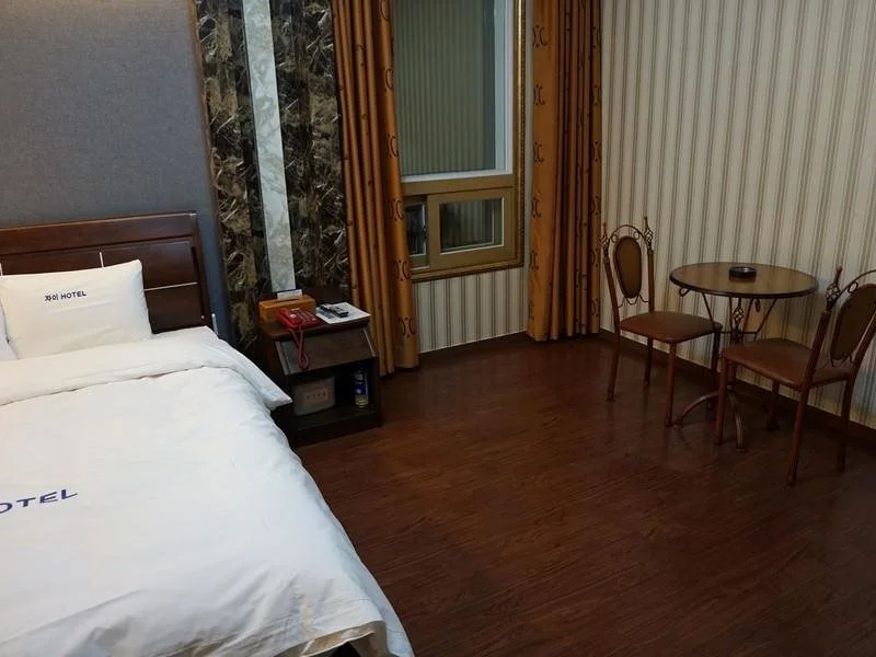 Xi Motel