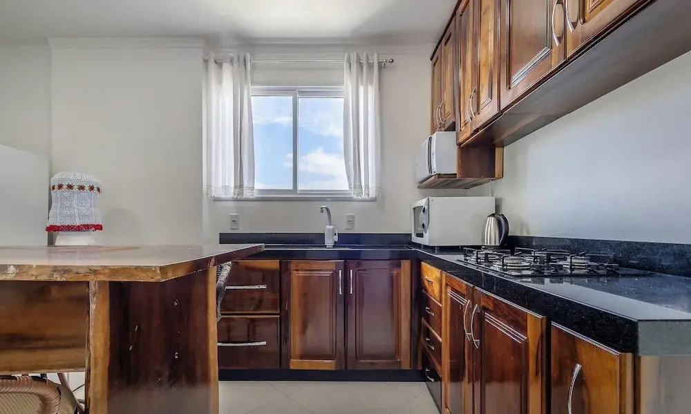 Apt w/ BBQ & Balcony, 450m From the Beach Sit1202
