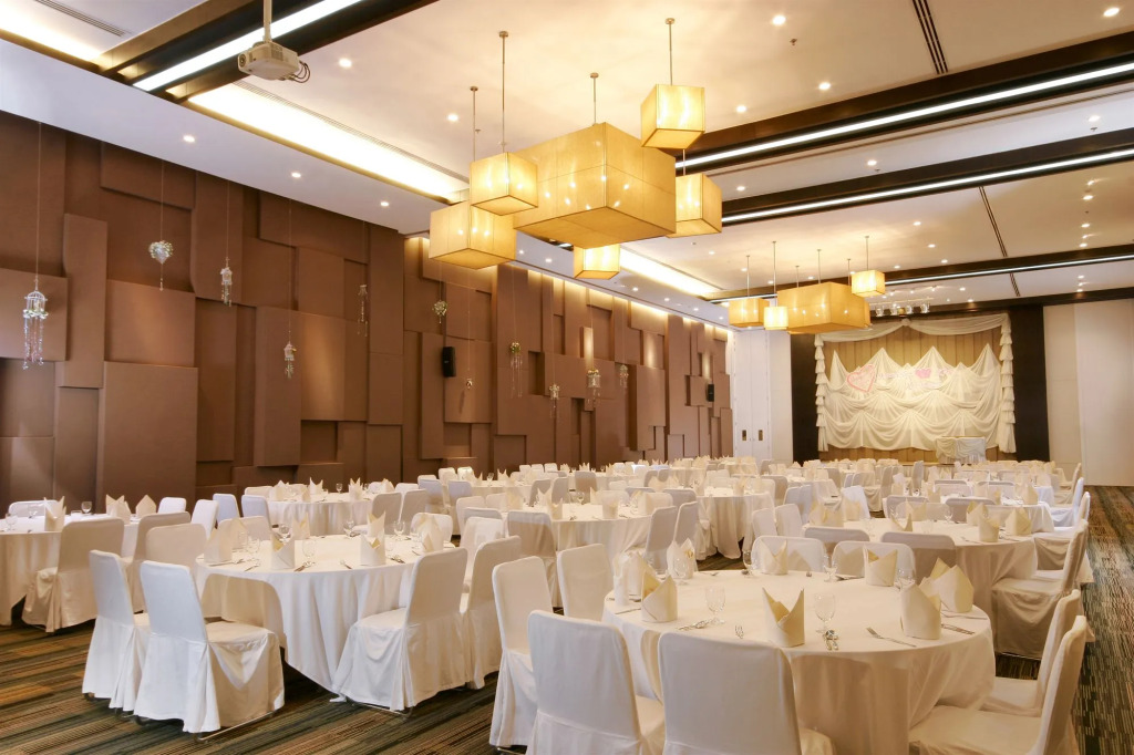 Kameo Grand Rayong Hotel & Serviced Apartments