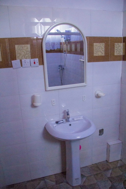 Glamossay Hotel