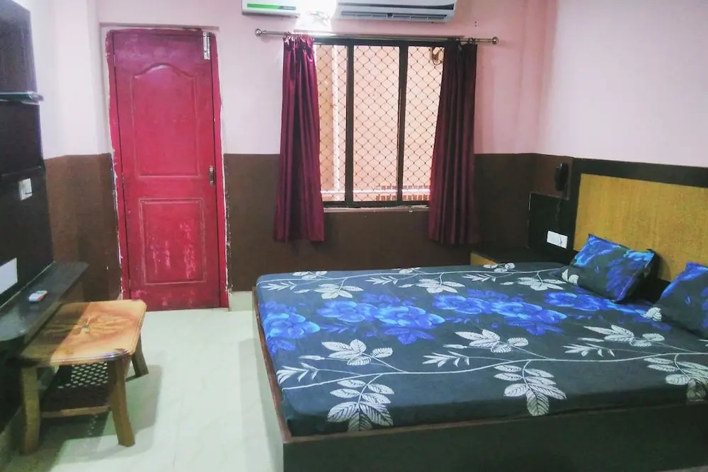 Goroomgo Samrat Palace Puri