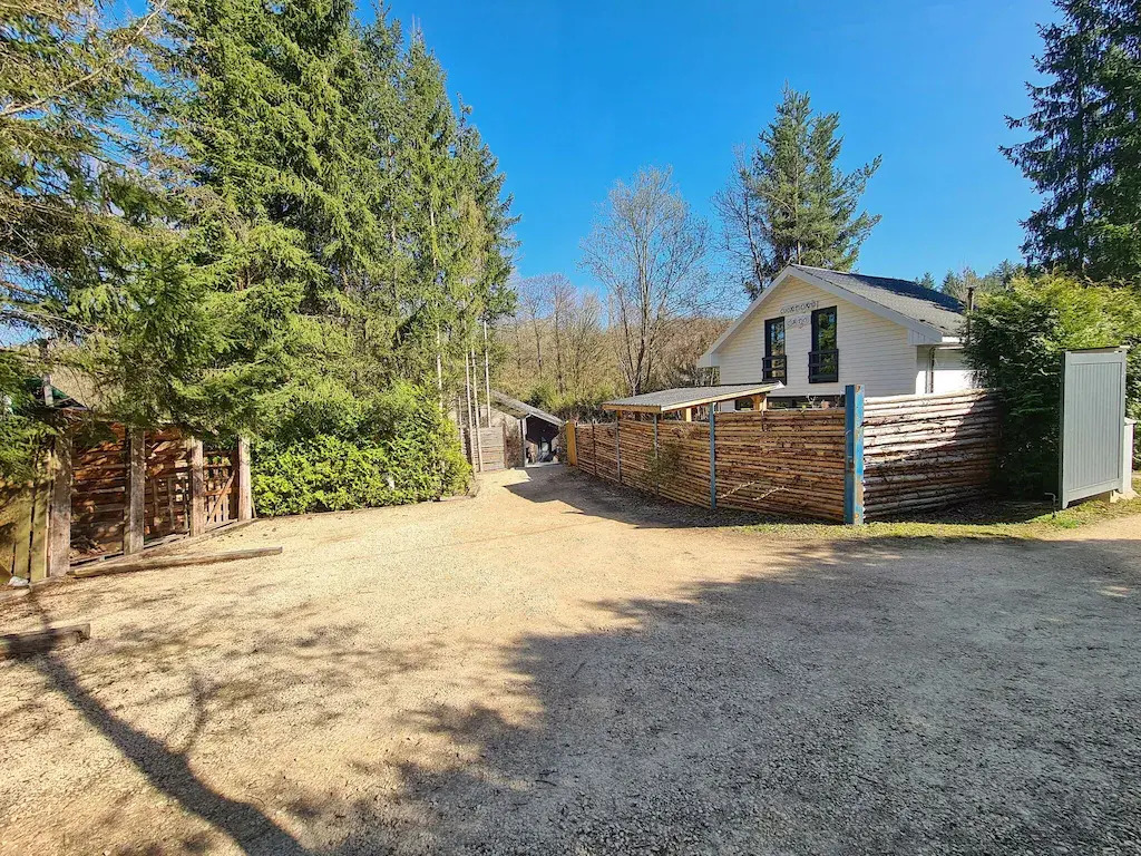 Chalet Near Durbuy With Garden & BBQ