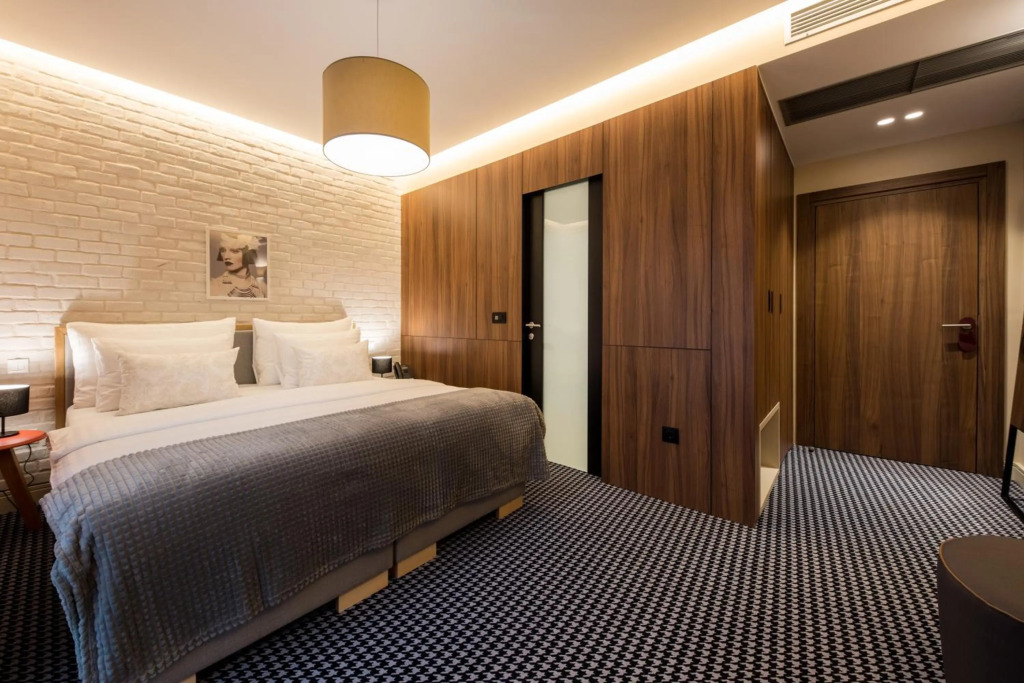 Livris Hotel