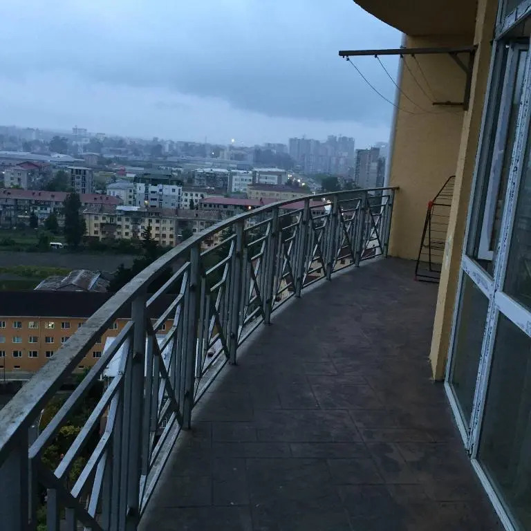 Flat 81