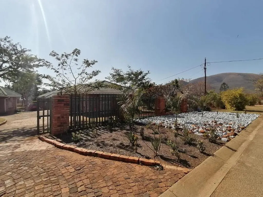 Erythrina Cottages