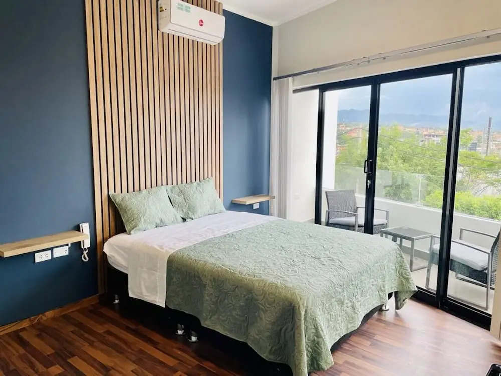 Central Suite