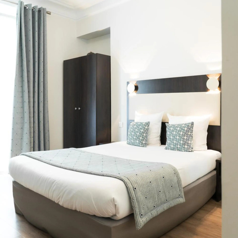 Hotel Corona -Rodier