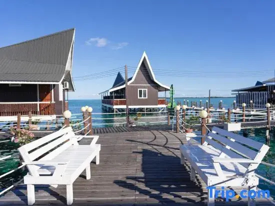 Starz Water Village