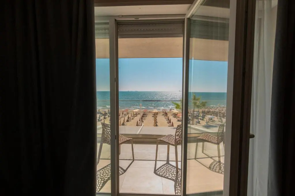 AMR Hotel - Durres