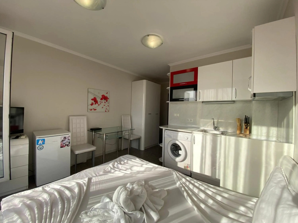 Private Cozy Studio Admiral Plaza C52