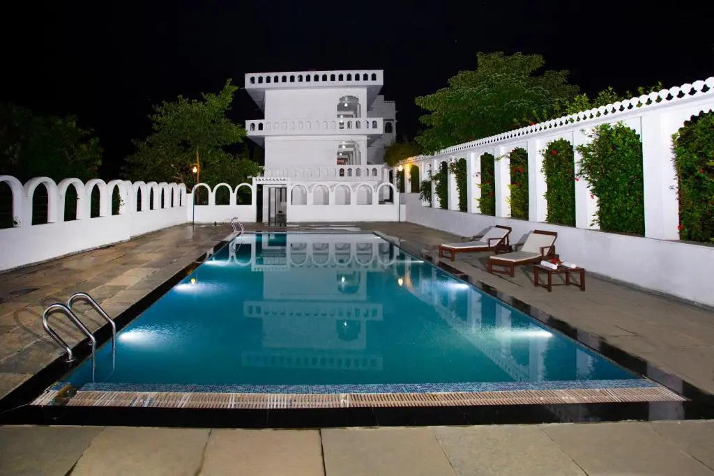 Narayan Niwas Resort