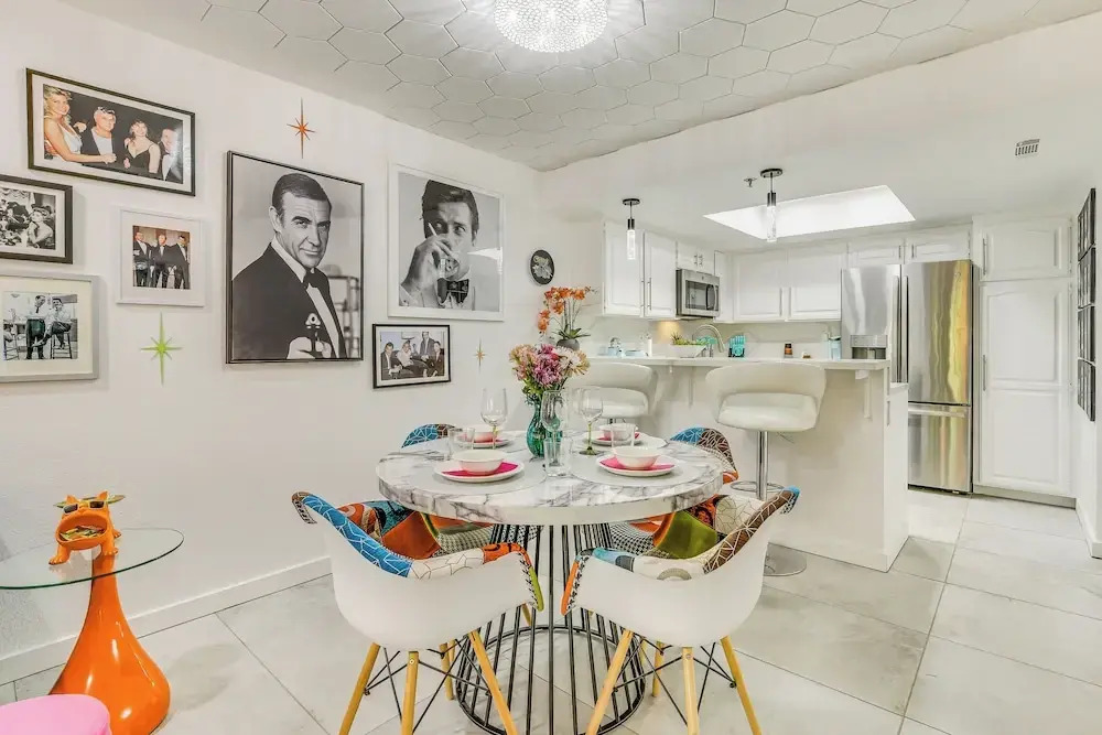 Stroll to Dtwn, Pools & Tennis: Palm Springs Condo