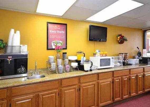 Econo Lodge Central