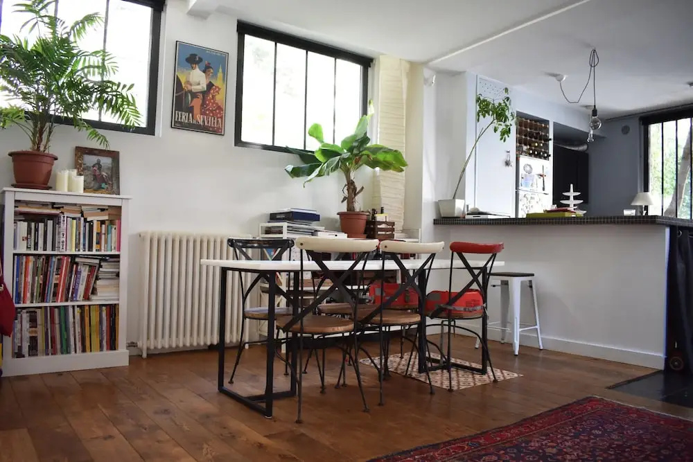 Spacious 2 Bedroom Loft Style Apartment