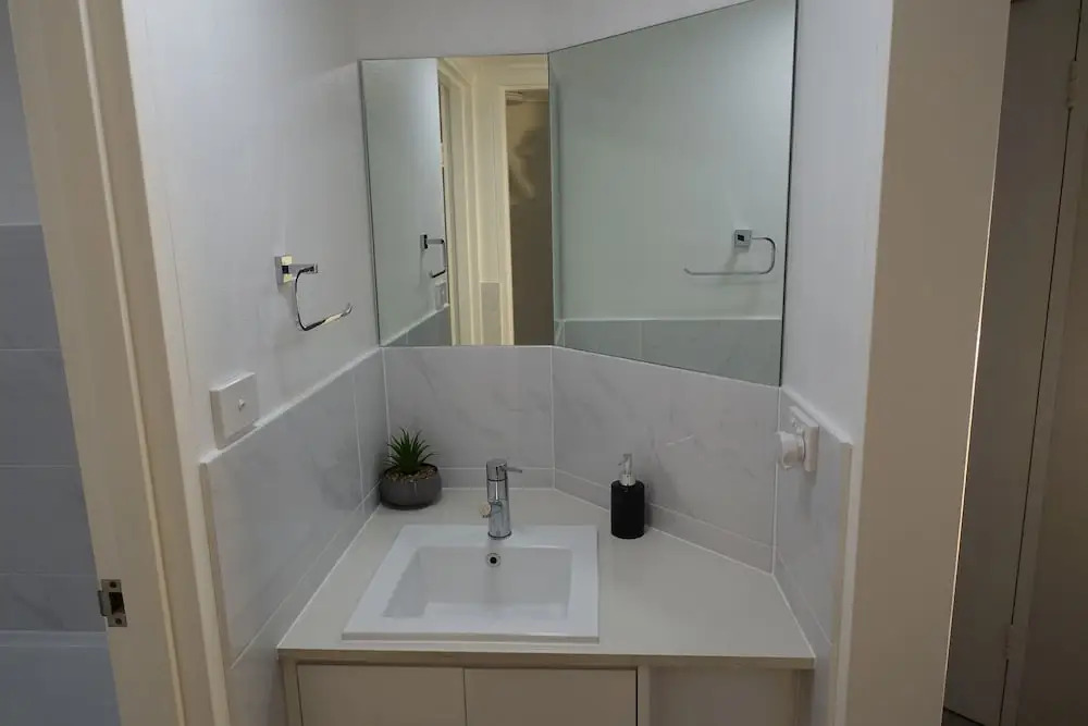 Nicholli, Bay Parklands, Unit 21/2 Gowrie Avenue