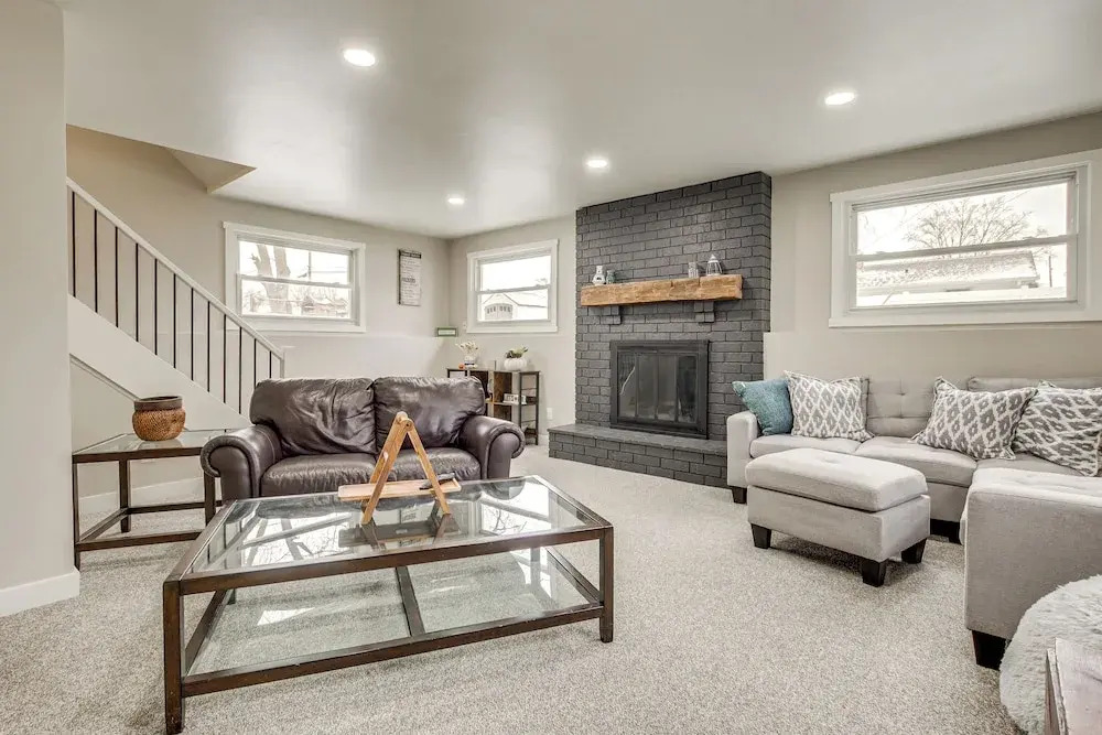 3 Blocks to Lambeau Field! Bright Home w/ Yard